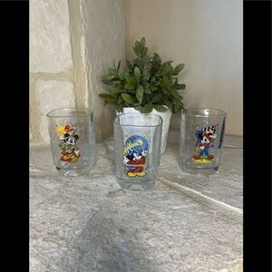 Walt Disney World 2000 Commerative Glass set of 3